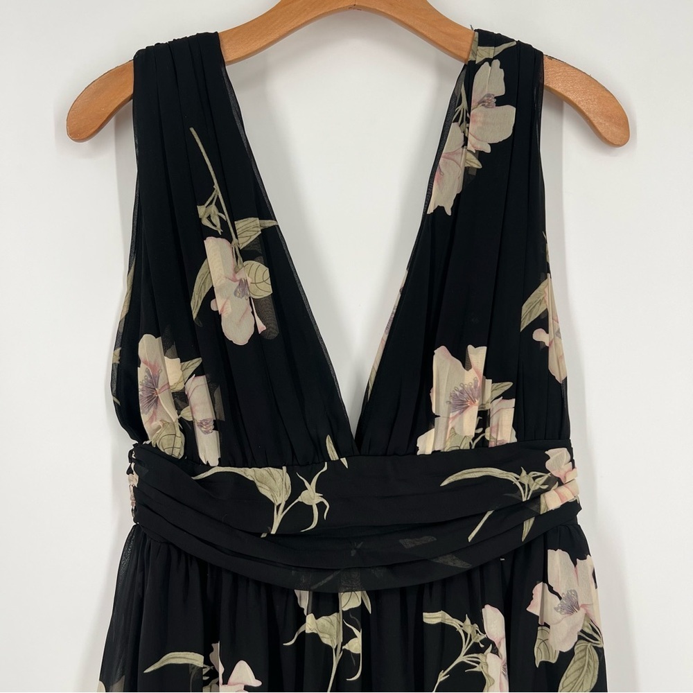 Lulu’s Queen of Hearts Black Floral Print Midi Dress - Picture 4 of 7